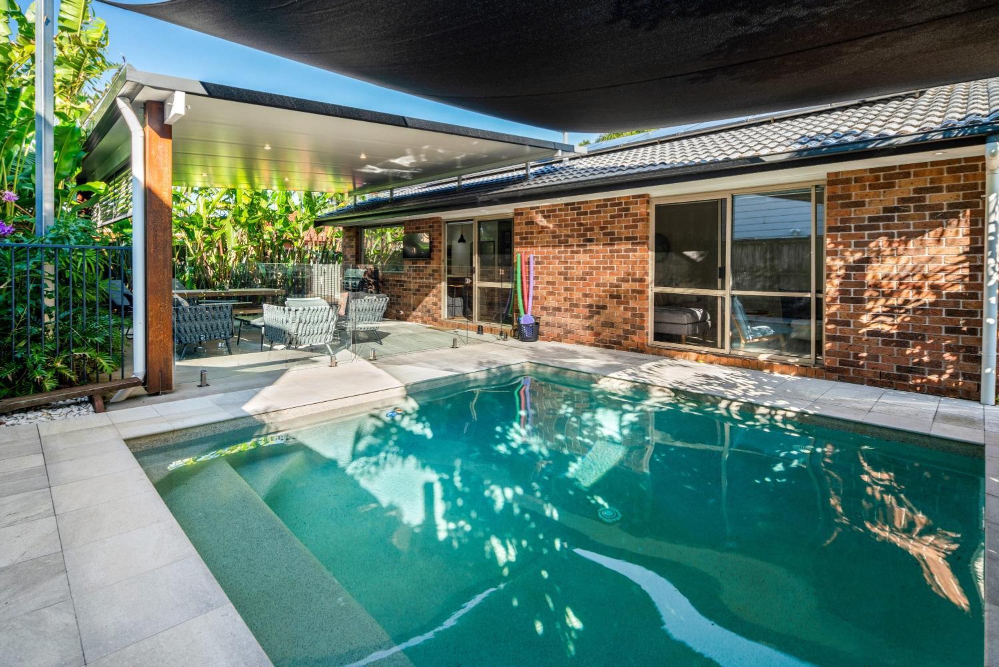 Sandy Dunes Retreat Pet-friendly Wurtulla Kawana Waters