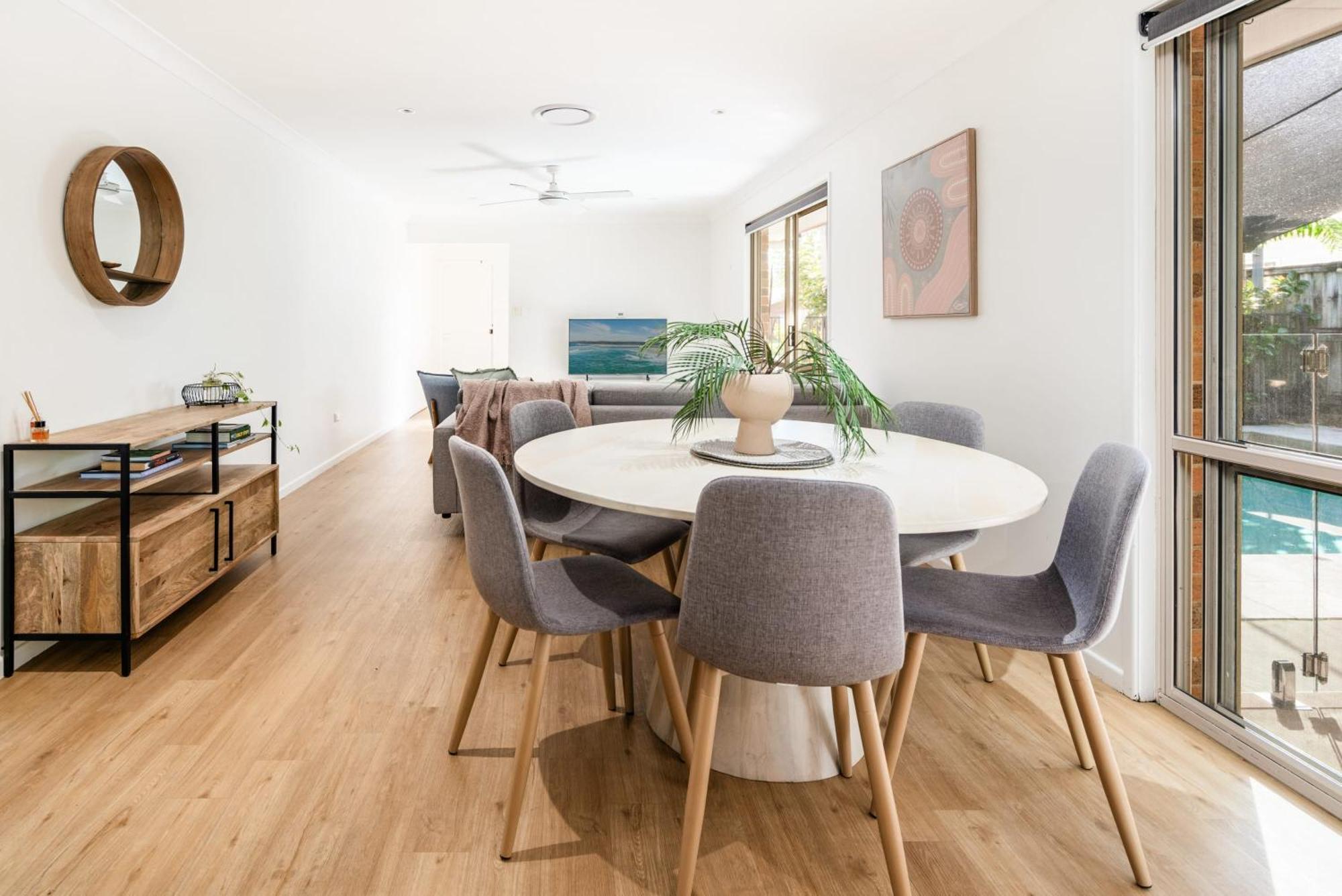 Sandy Dunes Retreat Pet-friendly Wurtulla Holiday home Kawana Waters